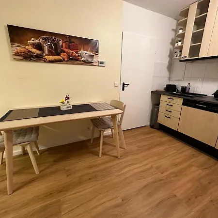 Apartment Mit Wintergarten *